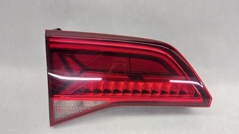 22-'24 VOLKSWAGEN TAOS Left driver inner Taillight OEM Grade A!