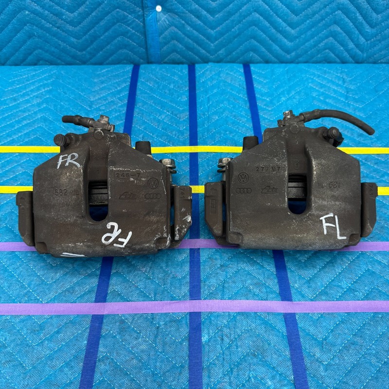 2007–2014 Audi TT Roadster Convertible Front Brake Calipers Driver Passenger OEM