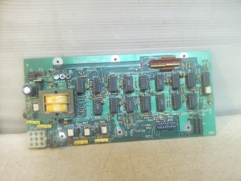 Hansvedt EDM 150-1001 2495 Machine Control Board
