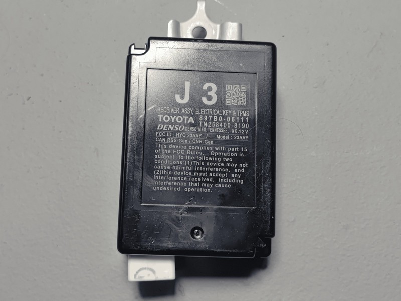 TOYOTA CAMRY TIRE PRESSURE MONITORING SYSTEM RECEIVER MODULE OEM 2018-2024