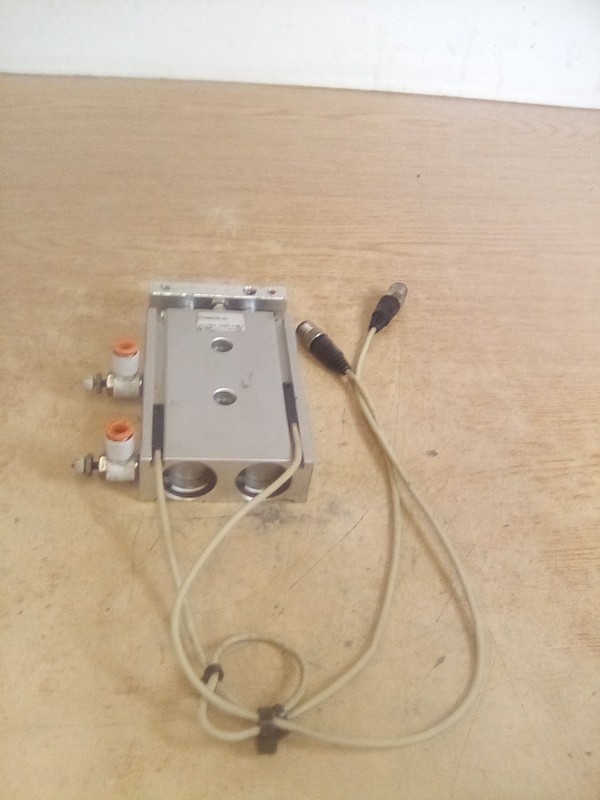 SMC CXSM25TN-40 Guide Cylinder W/(2) Magnetic Switches