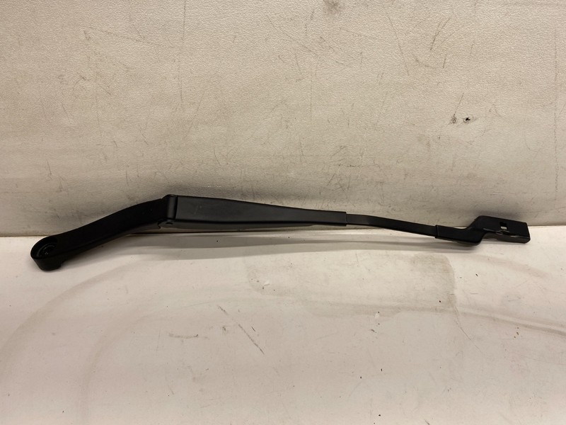 2018-2022 FORD ECOSPORTRIGHT PASSENGER SIDE WINDSHIELD WIPER ARM OEM