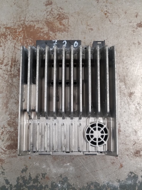 2010 Mercedes Benz AMG C 63 Harman / Becker Amplifier Amp #8001 Q6