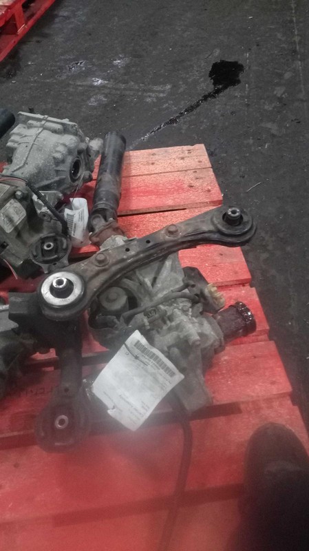 2015 Honda CR-V Differential Carrier Assembly 2.4L 4WD OEM 62000 Miles