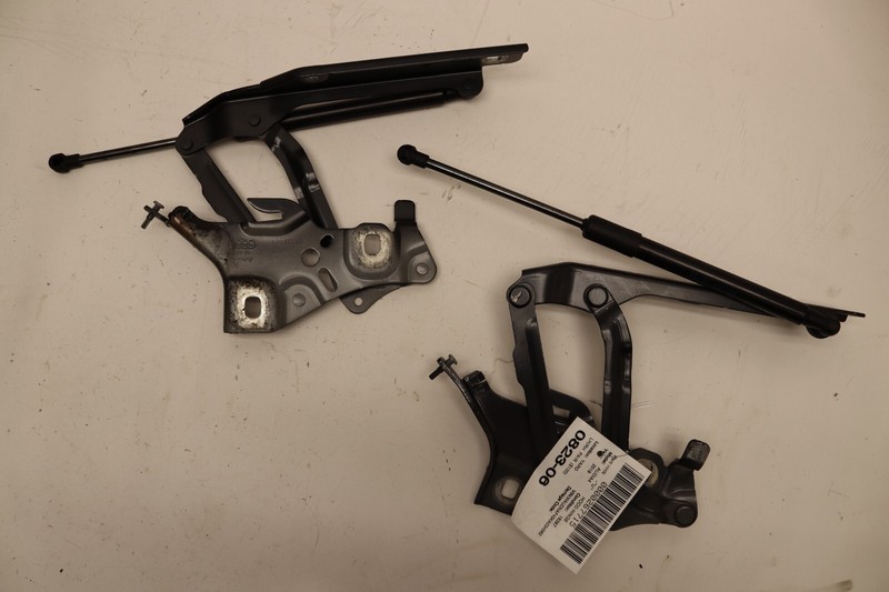 2017-2023 AUDI A4 FRONT RIGHT & LEFT BONNET HOOD HINGE W/ LIFT STRUT PAIR OEM