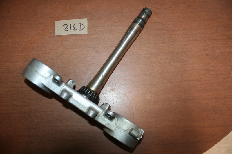 2004 Yamaha YZ 450F Triple Tree Steering Stem Lower Clamp OEM 04 A