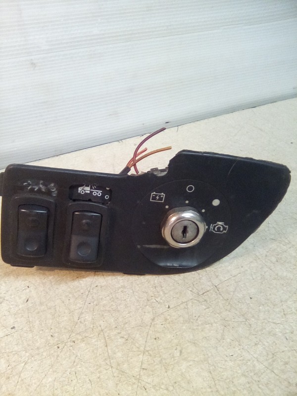 1998 Kenworth T2000 S64-1023 Ignition Switch Dash Panel "NO KEY, BROKEN MOUNT"