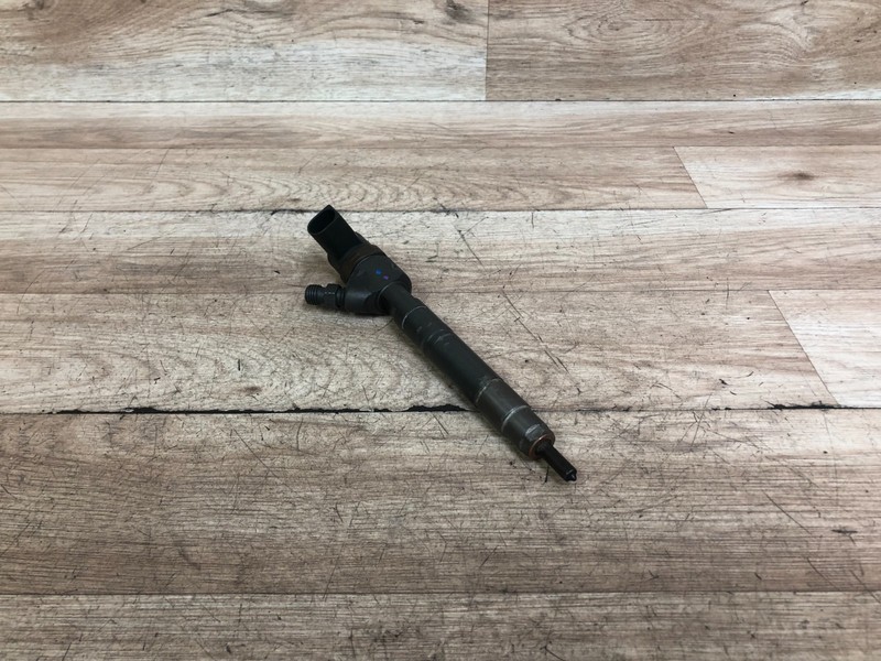 SPRINTER 2500 3500 OEM ENGINE MOTOR HIGH PRESSURE FUEL INJECTOR DIESEL