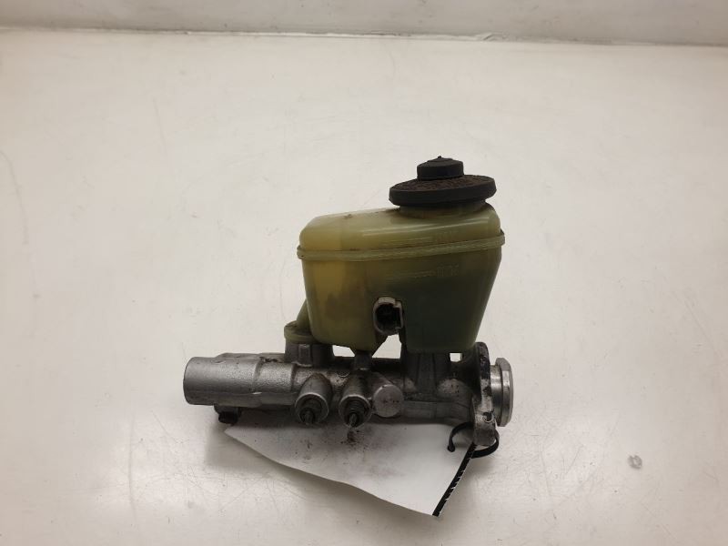 96-00 TOYOTA 4RUNNER 3.4L V6 4X4 BRAKE MASTER CYLINDER ASSEMBLY