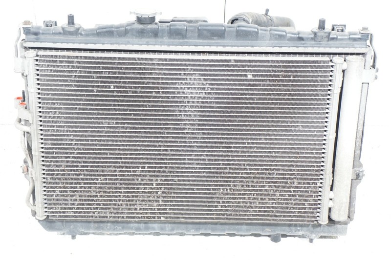 03 04 05 06 HYUNDAI TIBURON 2.7L COOLING RADIATOR W/ FAN ASSY OEM
