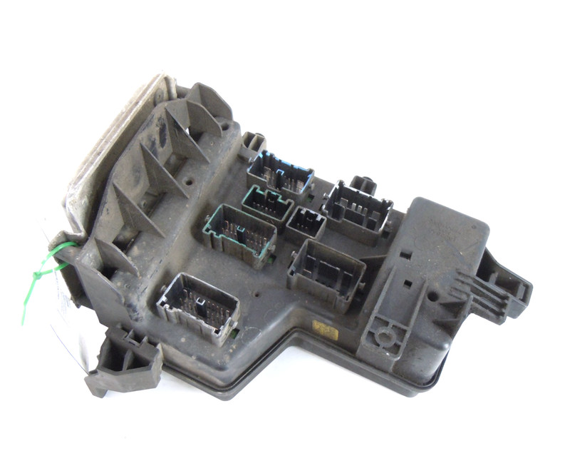 2005 05 Dodge Ram 1500 3.7L 4.7L 5.7L Engine Relay Fuse Box OEM