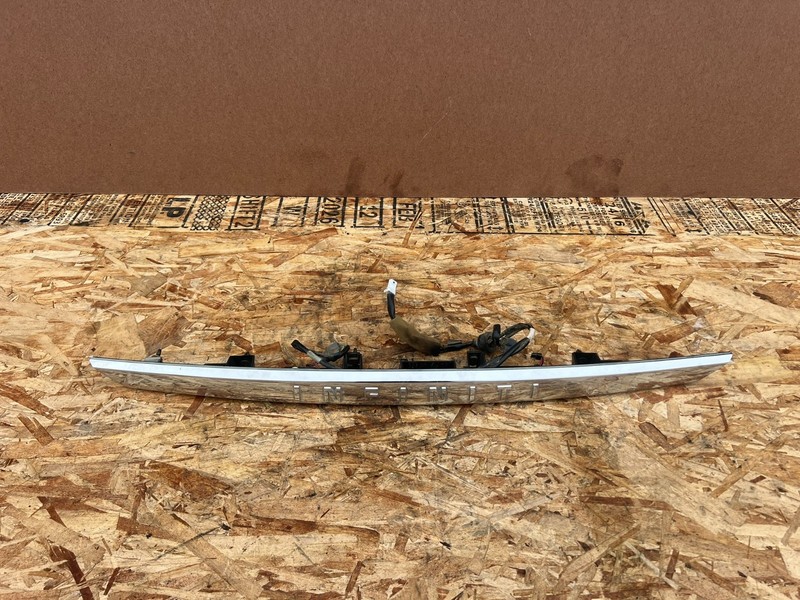 INFINITI Q50 2014-2017 OEM TRUNK MOLDING TRIM COVER PANEL MOLDING BEZEL ASSEMBLY
