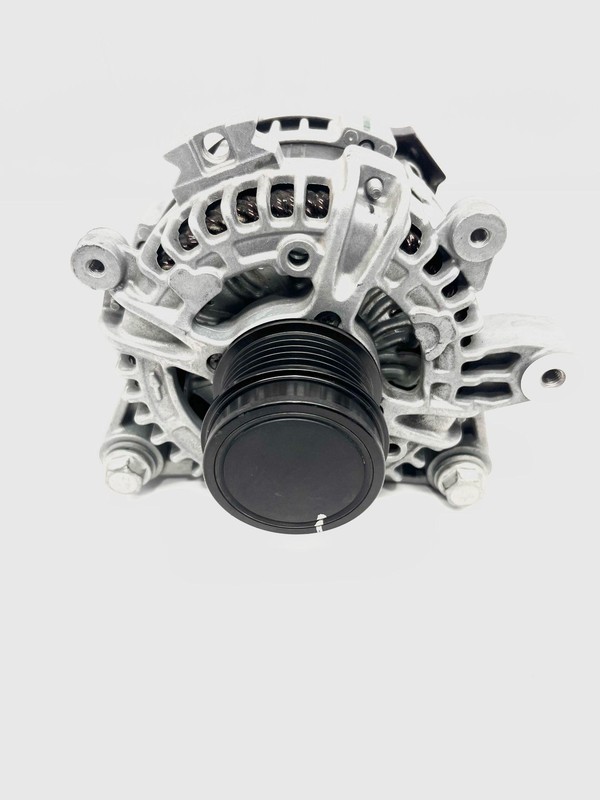 2023-2024 Ford Escape1.5L Engine Motor Alternator Cracked Cover 1K Miles OEM