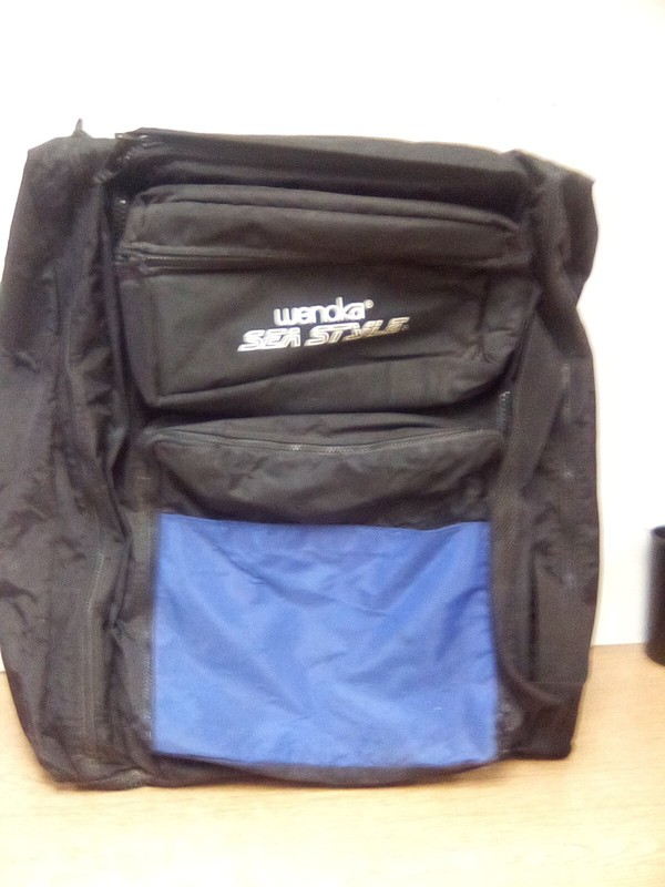 Wenoka Sea Style Scuba Gear Duffel Back Pack Blue/Black