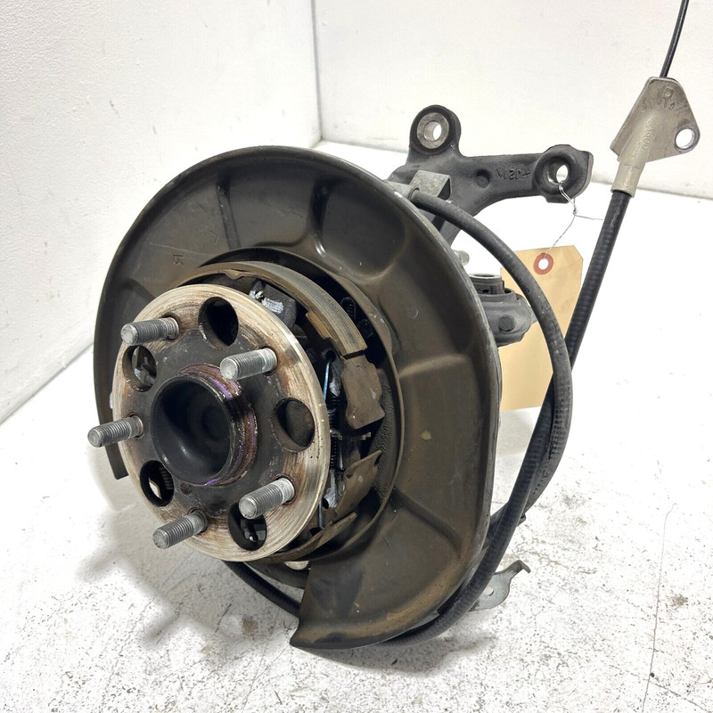 Rear Passenger Side Steering Spindle Knuckle & Hub TOYOTA CAMRY 2018-2023 OEM