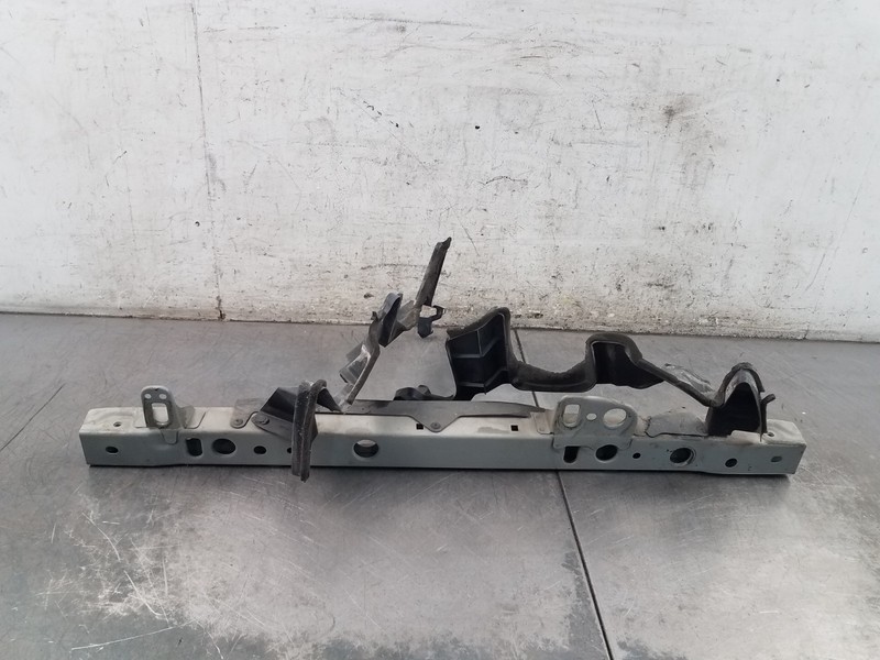 2015 Nissan Juke Nismo RS Lower Center Radiator Core Support Tie Bar #0317 J2