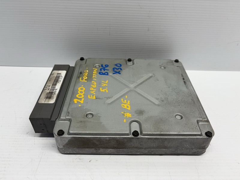 2000 Ford Expedition 5.4L Engine Control Unit ECU ECM YL1F-12A650-BE OEM