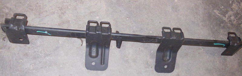 2005 Saturn Ion Rear Back Passenger Seat Mount Bracket Brace Support 2003 2006