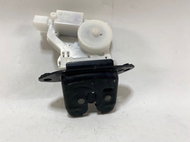 18-25 NISSAN KICKS TAILGATE LIFTGATE BACK DOOR LOCK LATCH ACTUATOR OEM