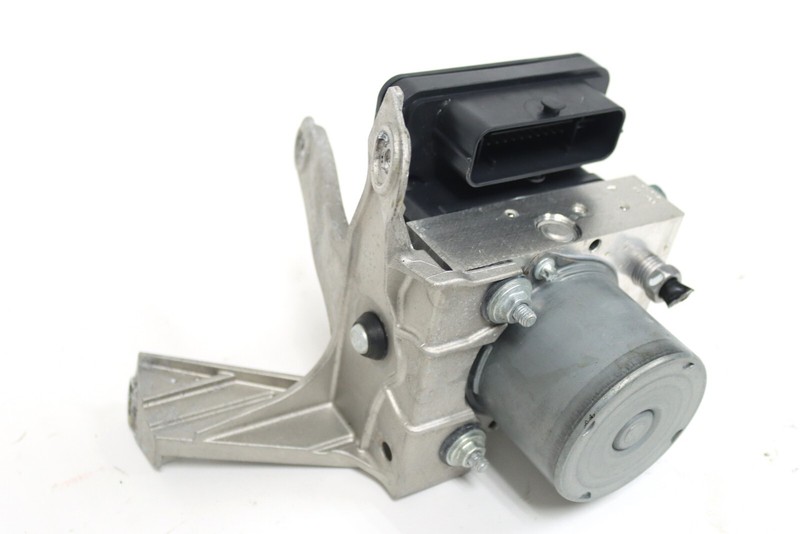 2018 Chevrolet Camaro Convertible ABS Pump Control Modulator Used OEM GM Factory