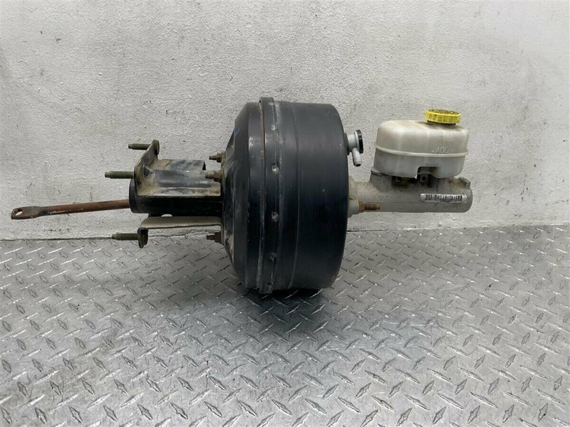 1998-1999 DODGE RAM 1500 VACUUM BRAKE BOOSTER & MASTER CYLINDER OEM 04882866