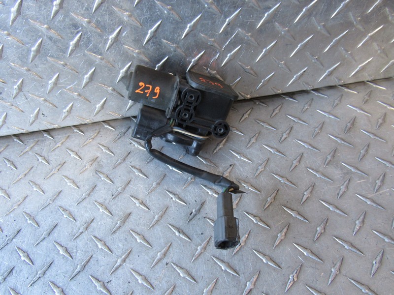 1997 1998 INFINITI Q45 REAR WINDSHIELD WIPER MOTOR SDN 4DR