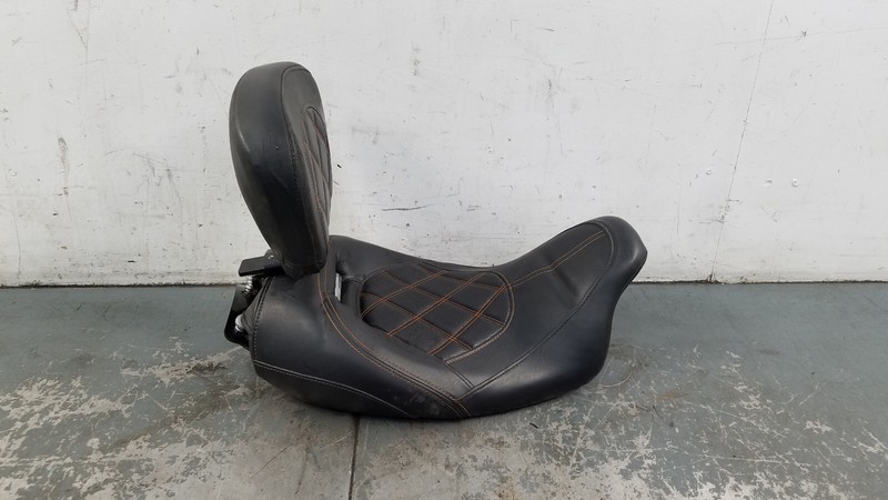 2013 09 13 Harley Touring CVO Road GlideSolo Driver Seat / Backrest#9942 P1