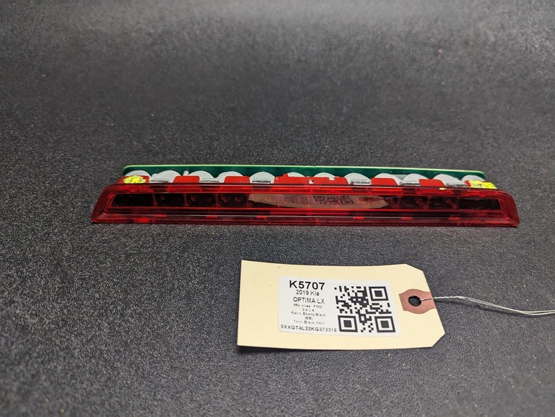 Rear High Mount 3rd Stop Brake Lamp 2019 Kia Optima 92700-D4150 2016 2017-2020