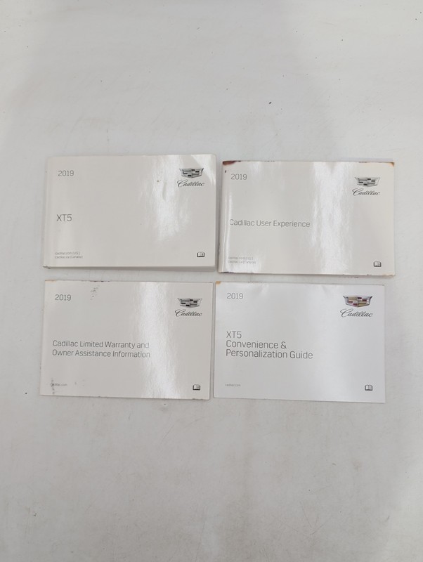 2019 Cadillac XT5 Owners Manual WithNavigation Original Set