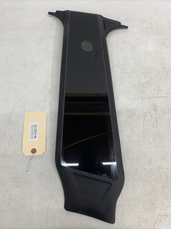 2026 Model Y Juniper RH B-Pillar Applique Glass w/Camera 1937558-79-B 45016 B100