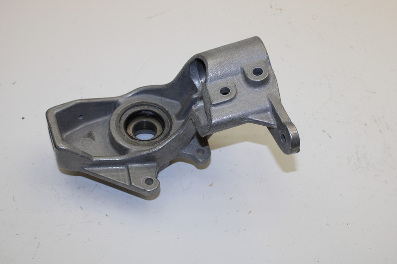 87 Polaris Trail Boss 250 4x4 OEM Front Right Knuckle 1843027 AP105