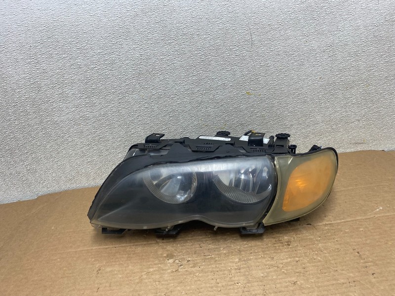 2002 to 2005 BMW 3 E46 Sedan Left Driver LH Halogen Headlight TYC Z2730 DW