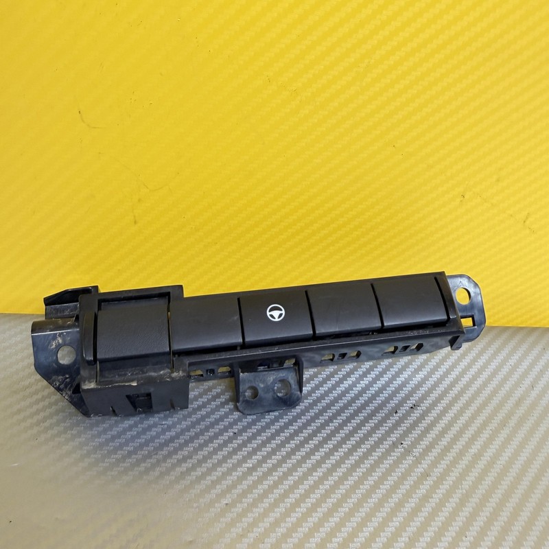 2024-2025 NISSAN ROGUE DASH HEATED STEERING WHEEL SWITCH BUTTON OEM 68106-6RB0A