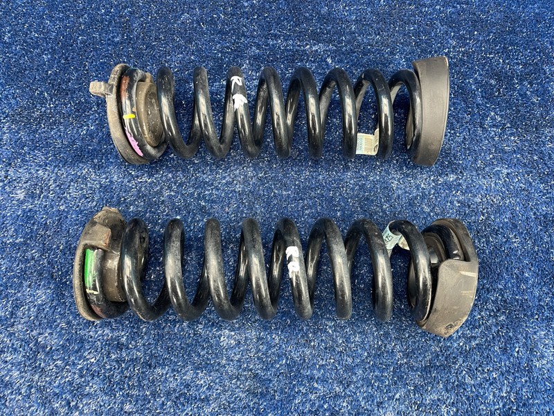2016-2024 Chevrolet Camaro Convertible Rear Left or Right Coil Spring Set OEM