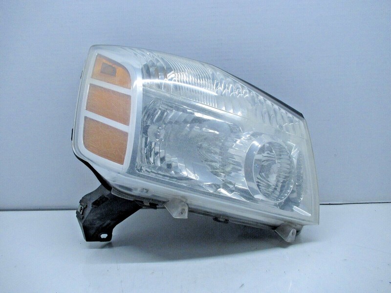 05-07 NISSAN ARMADA FRONT RIGHT PASSENGER SIDE HALOGEN HEADLIGHT LAMP OEM