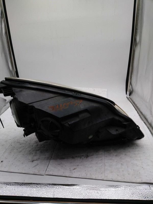 2015 Buick Verano Left Headlight Assembly White Bumper Mount Cracked 358204