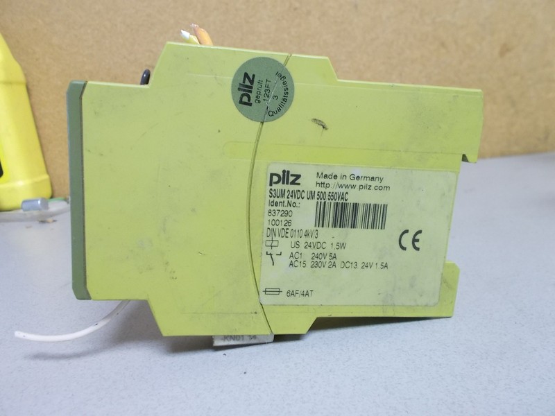 Pilz S3UM UM500 83729 Relay *FREE SHIPPING*