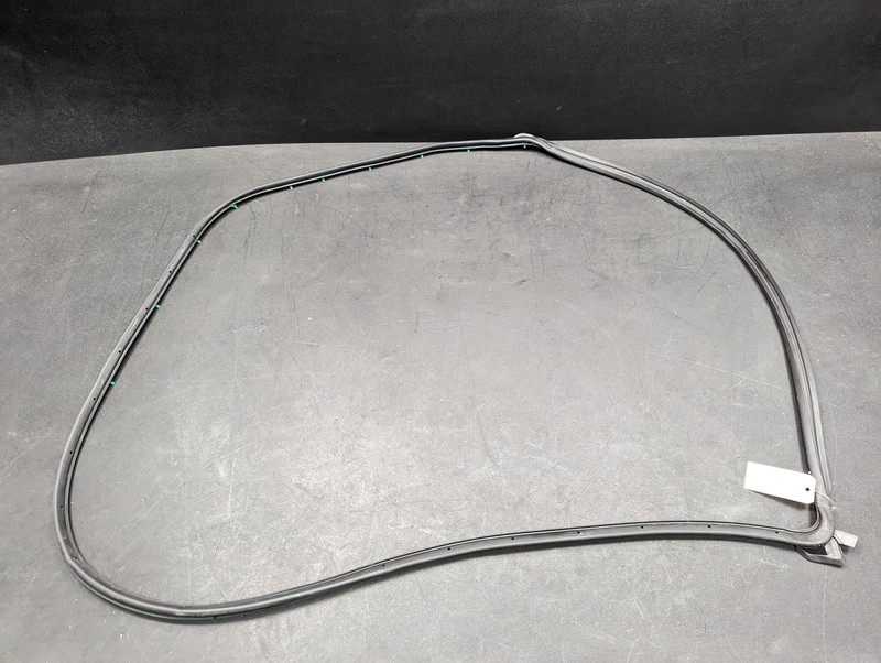 Front Right Door Weatherstrip 2020 Mazda CX-9 TK48-58-760B 2016 2017 2018 - 2021