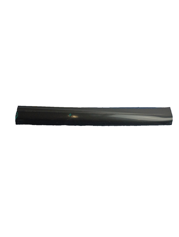 Used Oem Dodge Right Passenger Front Door Lower Molding for 2023-2024 Hornet