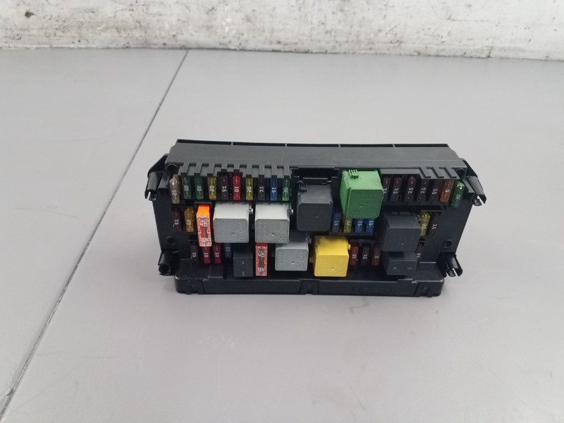 2014 Mercedes AMG E 63 S Wagon Sam Relay Fuse Box #2078 F6