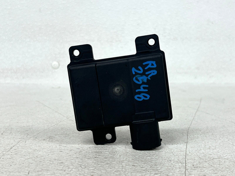 ⭐22-24 HYUNDAI SANTA CRUZ REAR RIGHT PASS BLIND SPOT RADAR SENSOR OEM LOT2548