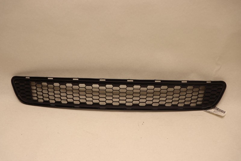 2011-2014 TOYOTA SIENNA FRONT BUMPER LOWER BUMPER GRILLE GRILL OEM