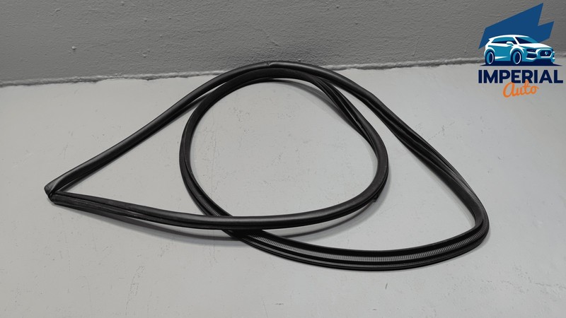 2014-2018 Toyota Highlander Front Left Driver Door Body Weatherstrip Seal OEM