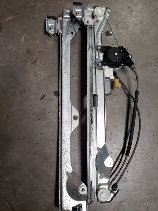 Chevrolet Silverado 2500 Crew Cab Rear Door Window RegulatorLeft OEM 2007-2013