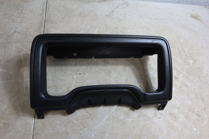 03-06 Jeep TJ LJ Wrangler Instrument Cluster Trim BEZEL Speedometer Gauge
