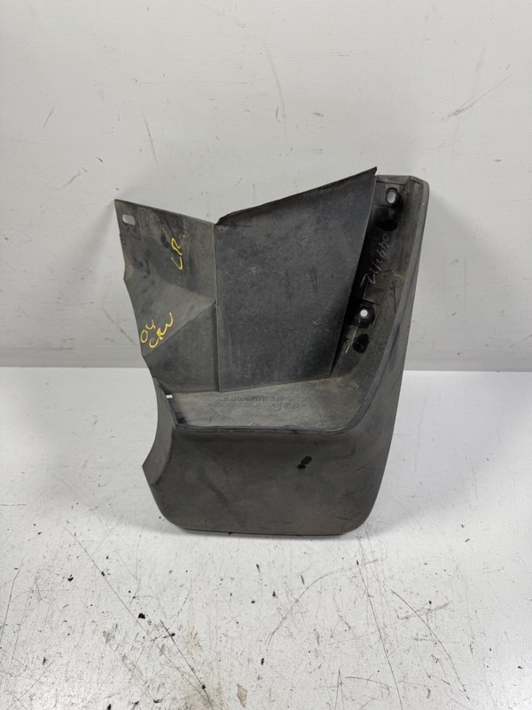 02-04 Honda CR-V Splash Guard Right Rear 75820-S9A-003 OEM