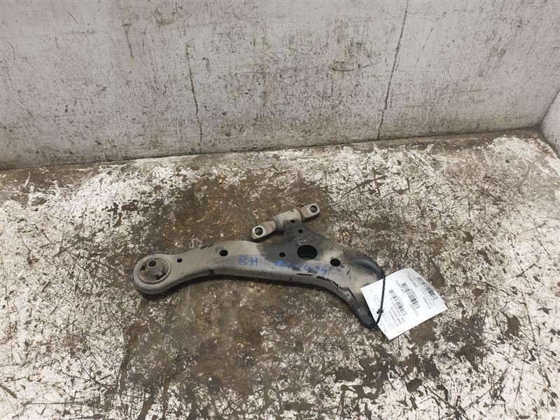 13-18 TOYOTA AVALON PASSENGER SIDE REAR LOWER CONTROL LOCATING ARM ASSEMBLY