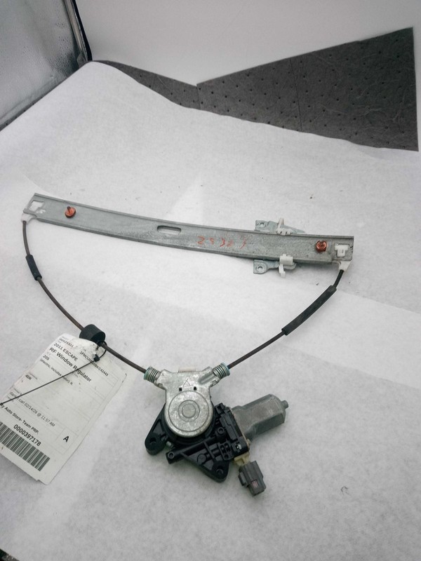 Used Front Right Door Window Regulator Front fits: 2011 Ford Escape electric inc