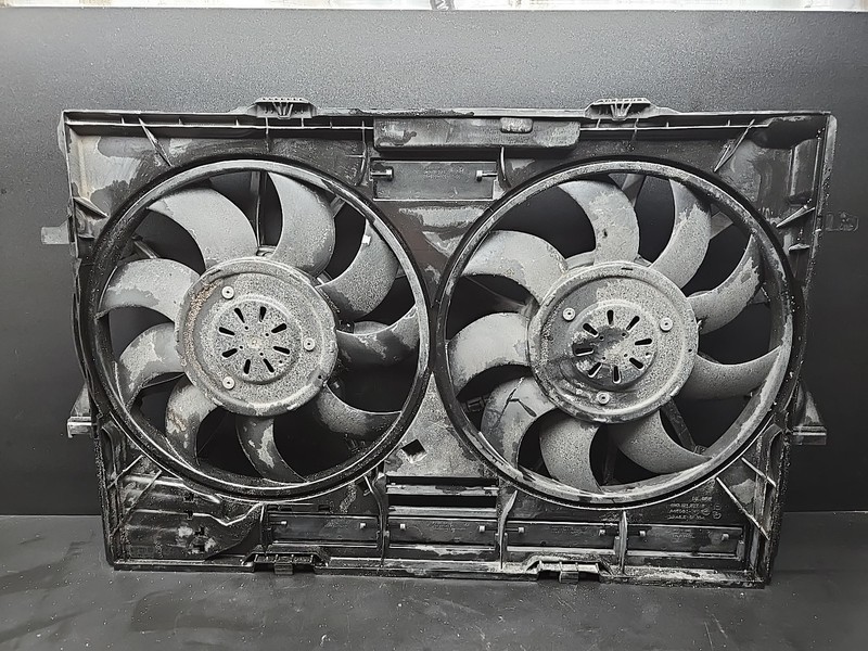 12-18 AUDI 8R Q5 SQ5 A6 A7 S4 S5 3.0 QUATTRO RADIATOR COOLING FAN SHROUD OEM