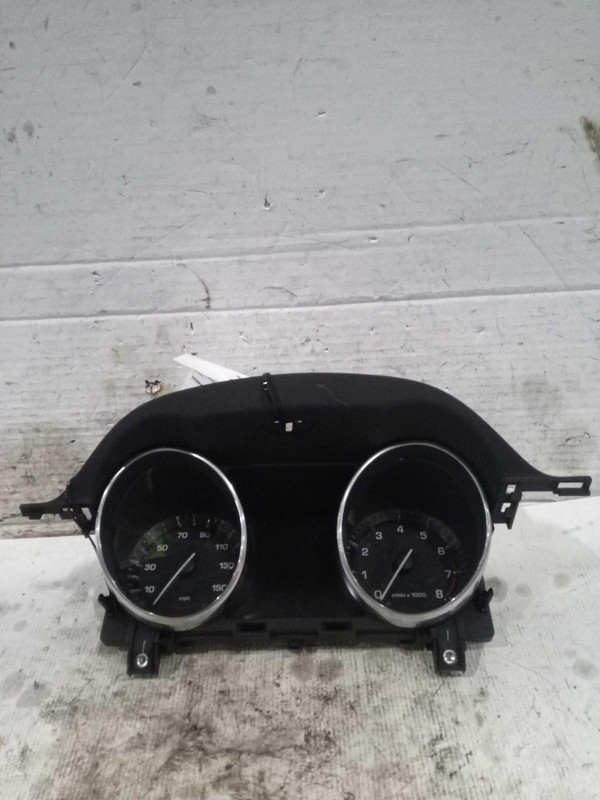 Used Speedometer Gauge fits: 2016 Land rover Discovery sport 2.0L cluster MPH Gr